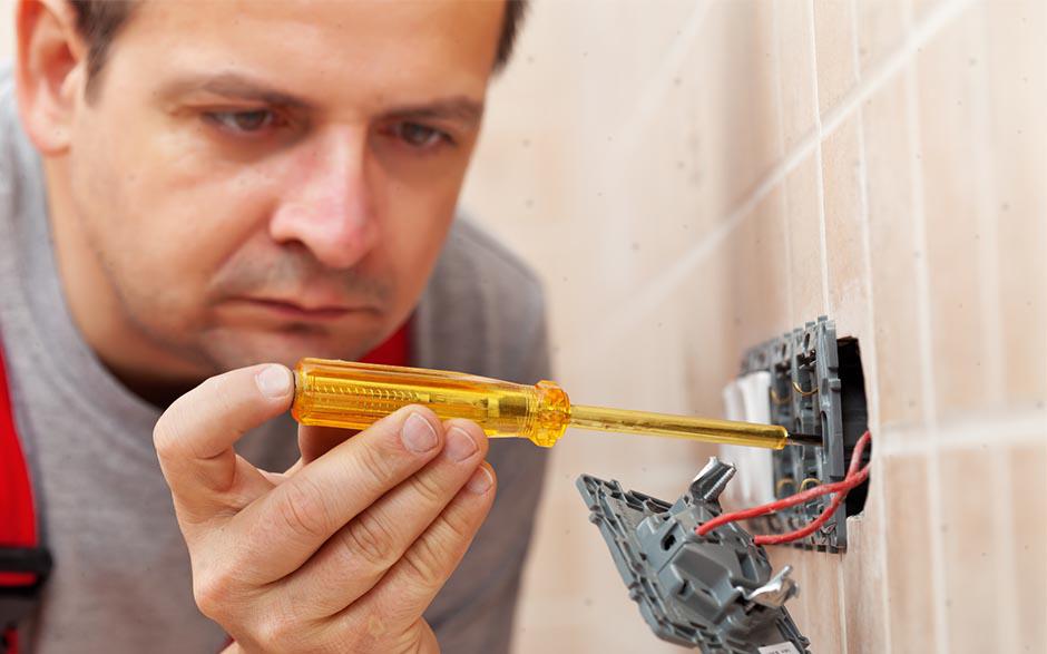 électricien Épône